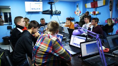 Моделюють та виготовляють: як у Вінниці працює безкоштовна майстерня з 3D-друку Моделюють та виготовляють: як у Вінниці працює безкоштовна майстерня з 3D-друку