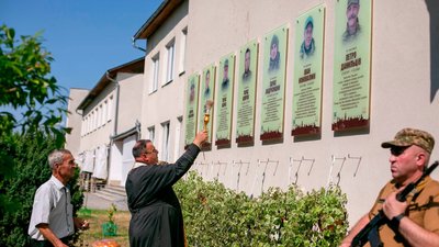 Відкриття пам'ятних дощок воїнам, Підлужжя