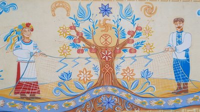 Третій малюнок з оберегового циклу. У Миколаєві художники презентували мурал "Дерево життя" Третій малюнок з оберегового циклу. У Миколаєві художники презентували мурал "Дерево життя"