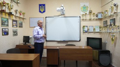 Обличчя Незалежності. Директора дитячо-юнацької спортивної школи у місті Вугледар Микола Сорока Обличчя Незалежності. Директора дитячо-юнацької спортивної школи у місті Вугледар Микола Сорока