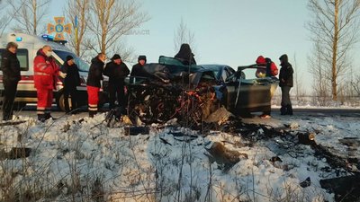 У потрійному ДТП на Харківщині загинув пасажир, ще четверо травмувалися