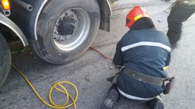 Смертельна ДТП: поблизу Вінниці байкер зіштовхнувся з автоцистерною