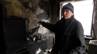 Намагалися врятувати: сусіди двох загиблих у вогні волинян розповіли про пожежу Намагалися врятувати: сусіди двох загиблих у вогні волинян розповіли про пожежу