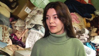 Волонтерка Вікторія просить людей приносити хоча б випрані речі