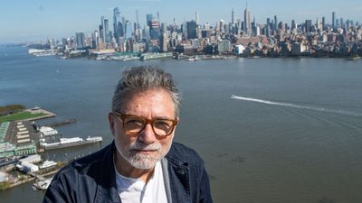 У бухті Нью-Йорка встановили 24-метрову скульптуру "Душа води"