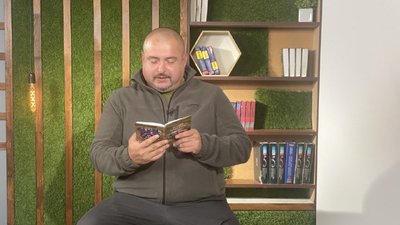 Військовий психолог написав книжку "Повна шабатура" Військовий психолог написав книжку "Повна шабатура"
