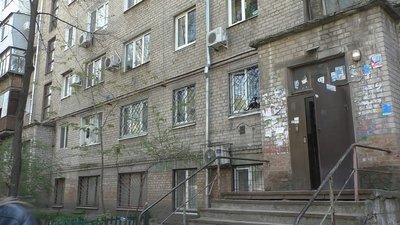 У Запоріжжі перевіряють виконання робіт з дезінфекції під’їздів