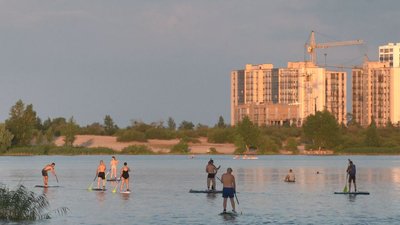 "Усі страхи йдуть за водою", – черкаські ветерани безкоштовно займаються на SUP-дошках "Усі страхи йдуть за водою", – черкаські ветерани безкоштовно займаються на SUP-дошках