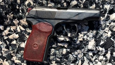 В Одесі затримали двох чоловіків, яким закидають напад на поліцейського В Одесі затримали двох чоловіків, яким закидають напад на поліцейського