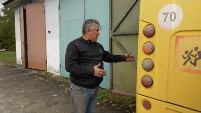 Шкільні автобуси