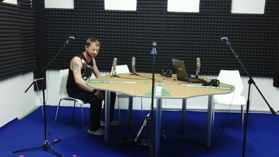 "Приїхав з-за кордону на фронт". Пам'яті воїна, звукорежисера з Прикарпаття Сергія Силкіна "Приїхав з-за кордону на фронт". Пам'яті воїна, звукорежисера з Прикарпаття Сергія Силкіна