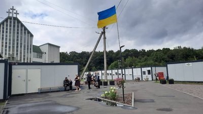 Опалювальний сезон: як готують до зими модульні містечка у Львові