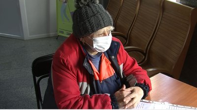 Нові правила перевезення: як реагують пасажири на залізничному вокзалі у Луцьку Нові правила перевезення: як реагують пасажири на залізничному вокзалі у Луцьку