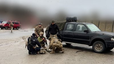 5 Слобожанська бригада "Скіф" НГУ надає допомогу пораненому військовому
