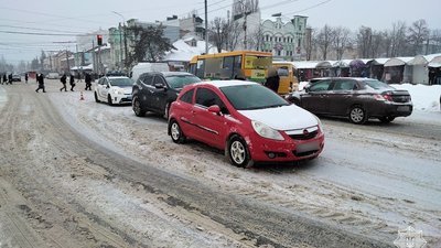 Снігопади на Сумщині: протягом доби сталась 21 автомобільна аварія