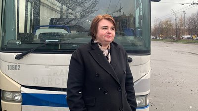 Громади Тернопільщини отримали автобуси для перевезення школярів Громади Тернопільщини отримали автобуси для перевезення школярів