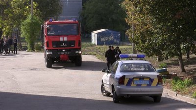 Школу №106 в Запоріжжі "замінували" в 21-ий раз Школу №106 в Запоріжжі "замінували" в 21-ий раз