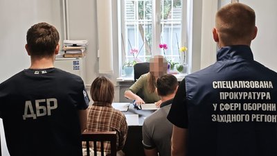 Не служила, але отримувала гроші: судитимуть військовослужбовицю та екскомбата