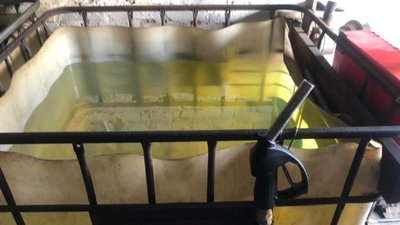 На Вінниччині діяла нелегальна заправка На Вінниччині діяла нелегальна заправка