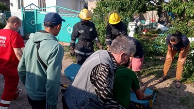На Херсонщині 13-річний хлопець впав на металевий паркан – його врятували
