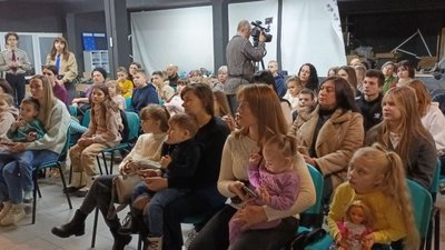 Теплом зігріємо серця Теплом зігріємо серця