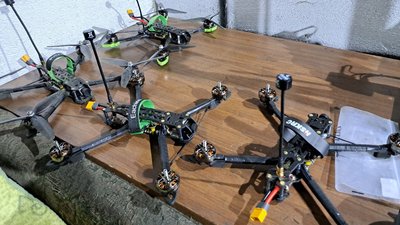 Житомирянин Олександр власноруч виготовляє FPV дрони