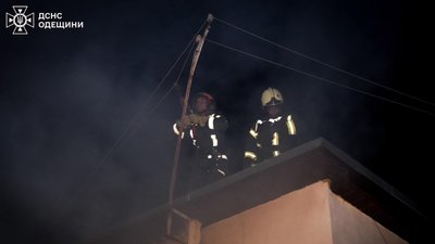 пожежа на штильовій, горить будинок