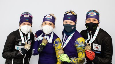 Україна з "бронзою" жіночої естафети Україна з "бронзою" жіночої естафети