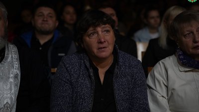 У Житомирі рідним 11 загиблих військових вручили "Ікони пам'яті" У Житомирі рідним 11 загиблих військових вручили "Ікони пам'яті"