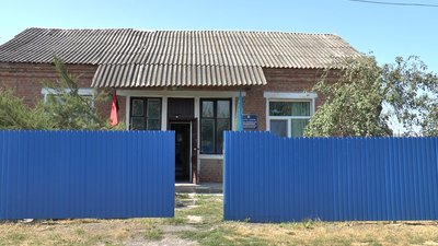 На Полтавщині за гроші благодійників облаштовують стелу захисникам України На Полтавщині за гроші благодійників облаштовують стелу захисникам України