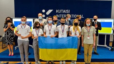 Харківські школярі вчетверте стали срібними призерами міжнародного турніру з фізики Харківські школярі вчетверте стали срібними призерами міжнародного турніру з фізики