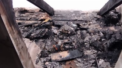 Місяць пісня ракетних ударів у Луцьку: в одному з пошкоджених будинків почали відновлювати дах Місяць пісня ракетних ударів у Луцьку: в одному з пошкоджених будинків почали відновлювати дах
