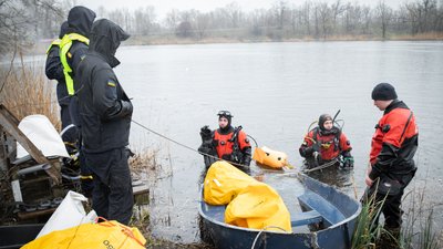 У Києві рятувальники тренувались долати наслідки повені