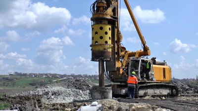На Миколаївщині відбудовують новий міст На Миколаївщині відбудовують новий міст