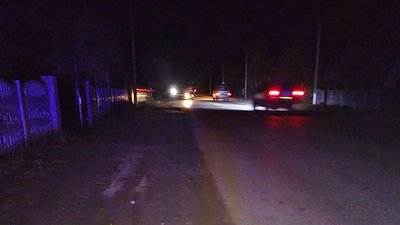 У Запорізькому районі внаслідок ДТП травмовано чоловіка: водія, який поїхав з місця ДТП, розшукують правоохоронці