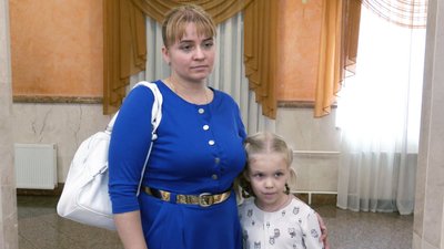 У Луцьку 150 майбутнім першокласникам подарували шкільне приладдя