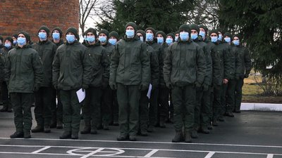 60 строковиків на Вінниччині звільнили з військової служби ЗСУ 60 строковиків на Вінниччині звільнили з військової служби ЗСУ