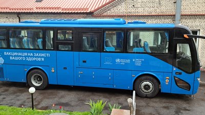 Наблизити вакцинацію до людей. Дніпропетровщина отримала два автобуси, якими підвозитимуть людей до пунктів щеплень Наблизити вакцинацію до людей. Дніпропетровщина отримала два автобуси, якими підвозитимуть людей до пунктів щеплень