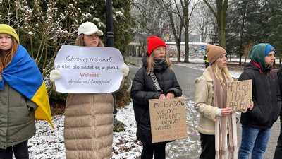 Мирна акція на підтримку військовополонених "Не мовчи! Полон вбиває!" в Івано-Франківську Мирна акція на підтримку військовополонених "Не мовчи! Полон вбиває!" в Івано-Франківську