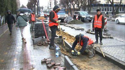 У Луцьку відновили ремонт проспекту Волі. Чи будуть його знову перекривати У Луцьку відновили ремонт проспекту Волі. Чи будуть його знову перекривати