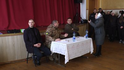 Представники ТЦК зустрілися з жителями Космача Представники ТЦК зустрілися з жителями Космача