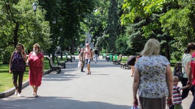 Харківські епідеміологи попереджають про небезпеку скупчень у святкові дні