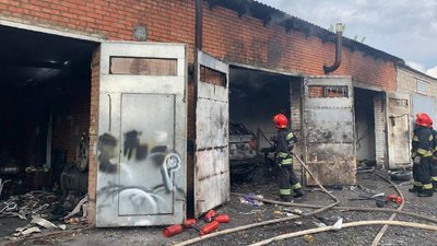 Пожежа в гаражному кооперативі Вінниці: причина встановлюється
