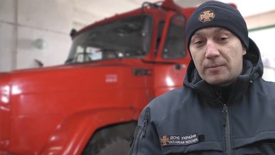 "Наші дівчата - стимул не осоромитися". Як працюють рятувальники в Оріхові