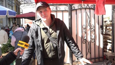 Ціна полуниці на Житньому ринку: чи продають там ягоди вирощені на Житомирщині Ціна полуниці на Житньому ринку: чи продають там ягоди вирощені на Житомирщині
