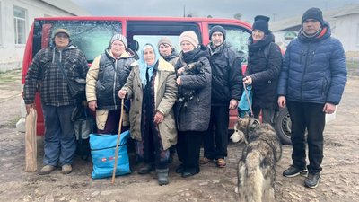 Херсонщина, евакуація, Берислав, люди, автобус