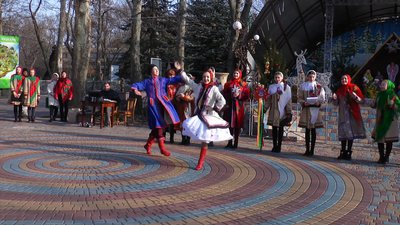 Розважальна програма “Подорож січневими святами” відбулась у Миколаївському зоопарку