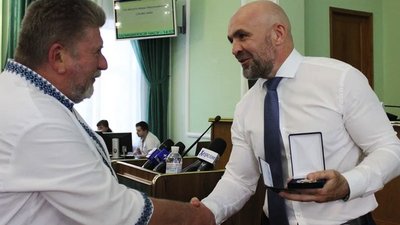 Керівник херсонського кардіоцентру заперечує, що проти нього порушили справу через Мангера