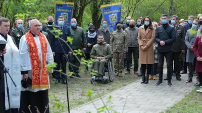 День пам'яті та примирення. У Львові вшанували полеглих у Другій світовій війні