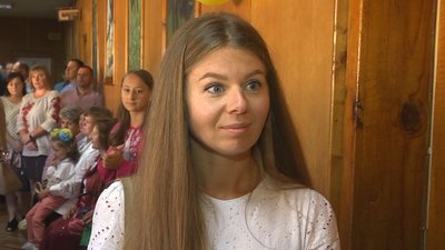 Замість квітів — гроші на дрон для військових: так луцькому ліцеї розпочали навчальний рік Замість квітів — гроші на дрон для військових: так луцькому ліцеї розпочали навчальний рік